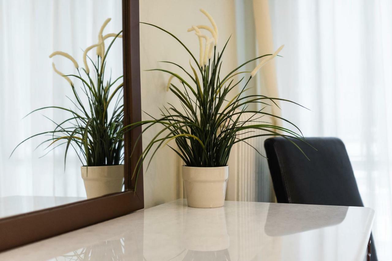 Classy 2 Bedroom Apartment Near Acropolis & Metro Aten Exteriör bild
